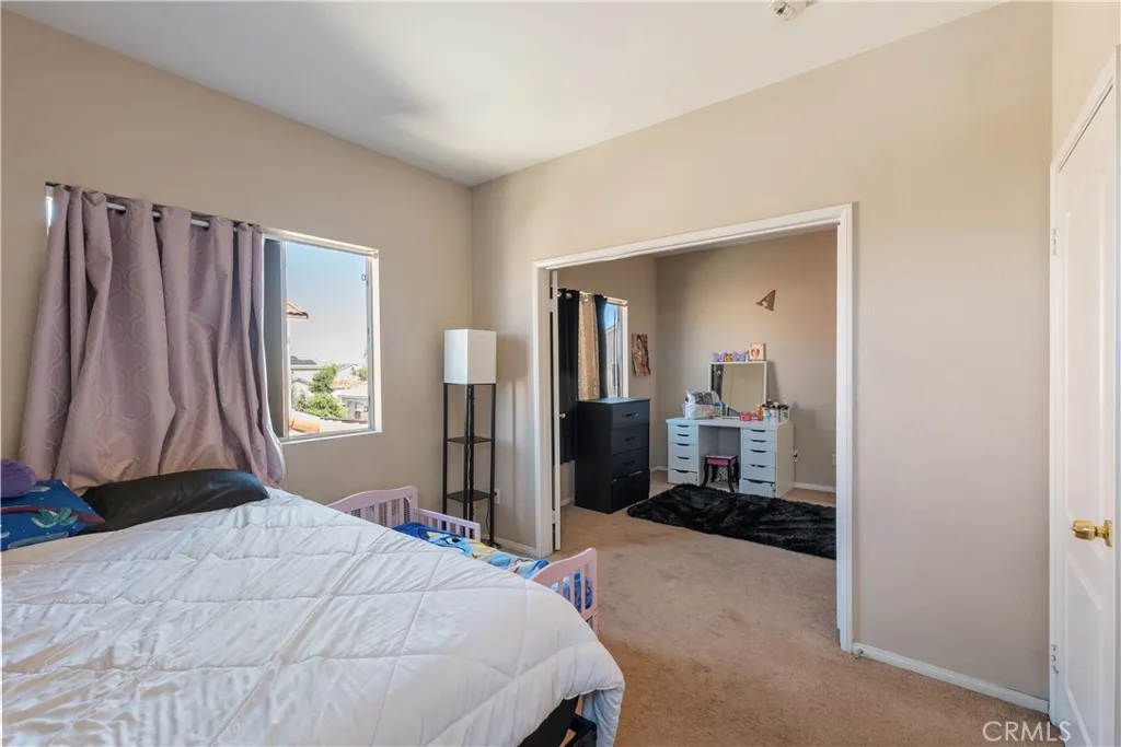 945 Newport Drive, San Jacinto, California 92583 home-pic-17